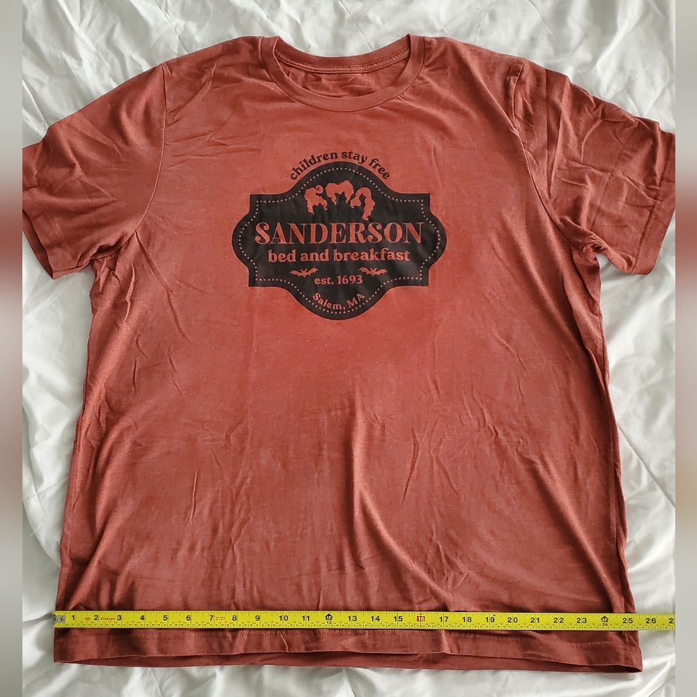 Hocus Pocus Sanderson Sister's Tee EUC - Picture 4 of 4